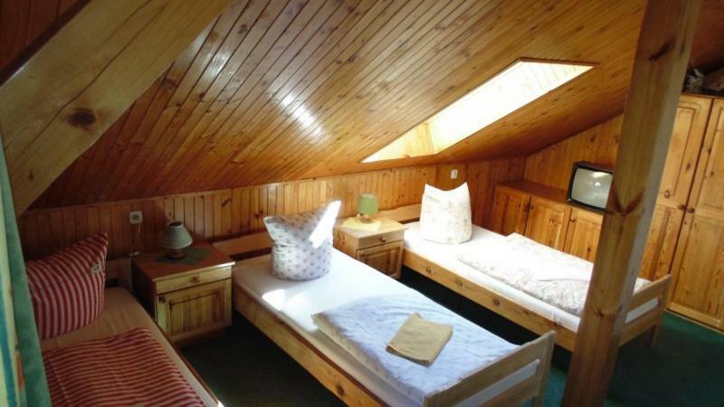 Agrohotelik-Gospodarstwo Agroturystyczne ムロンゴヴォ エクステリア 写真